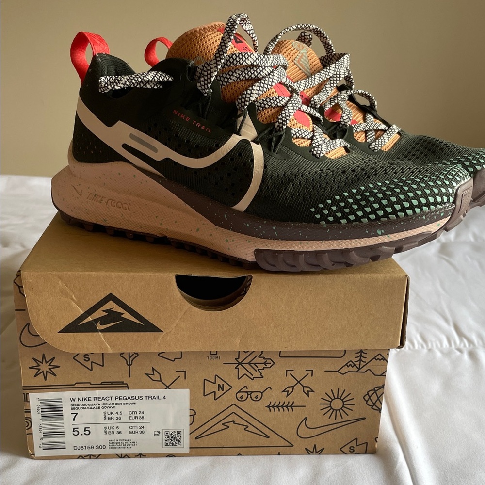 Nike React Pegasus Trail 4 - Black and Orange